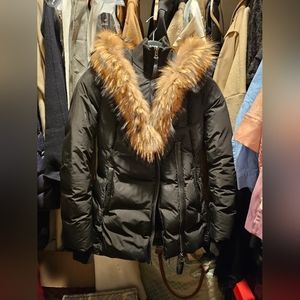Mackage Downjacket with fox hood